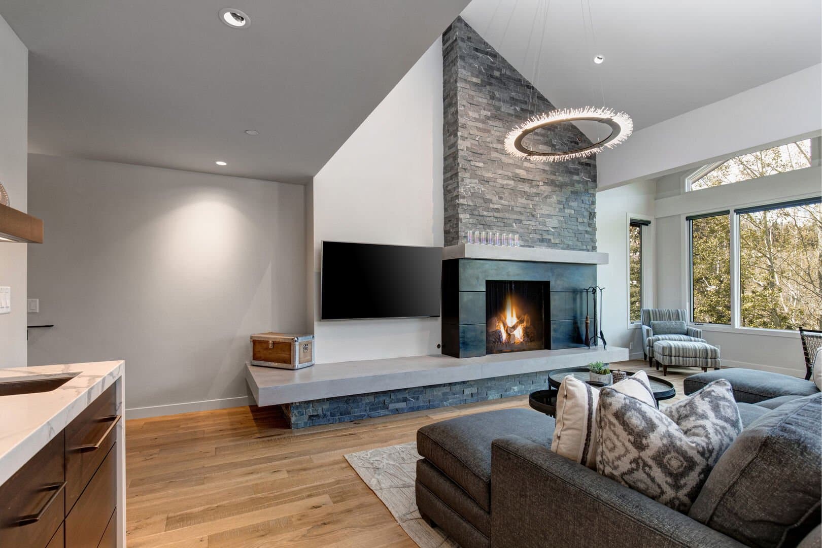 Little Belle Residence #5 - Image 9