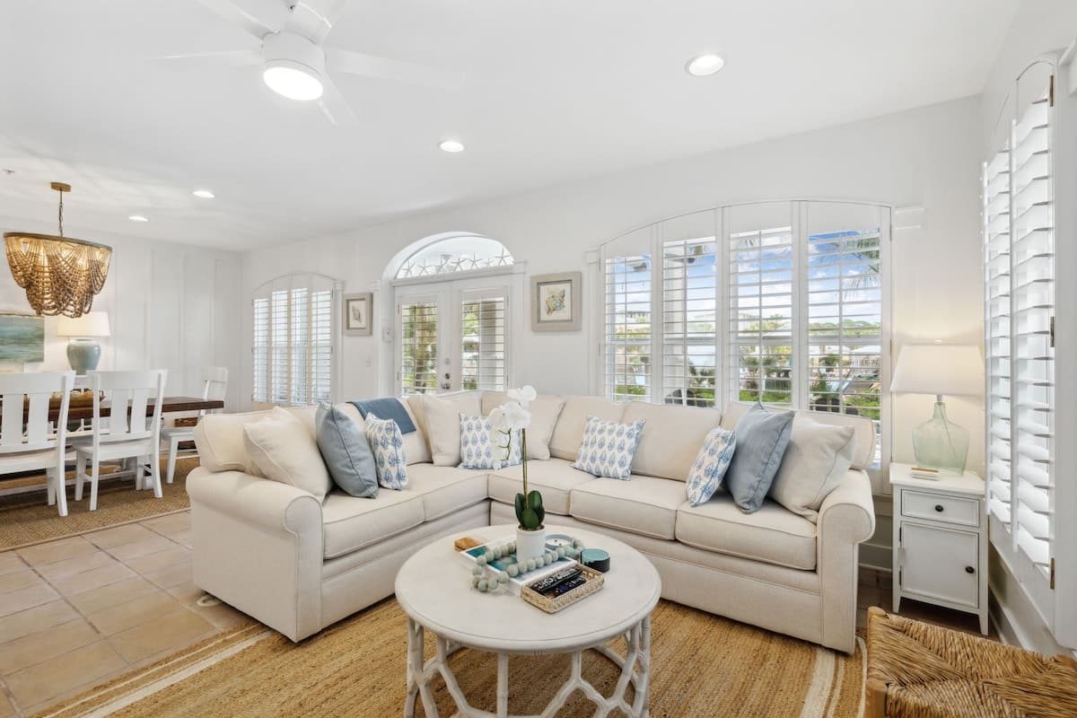Coastal Cabana #B102 - Image 1