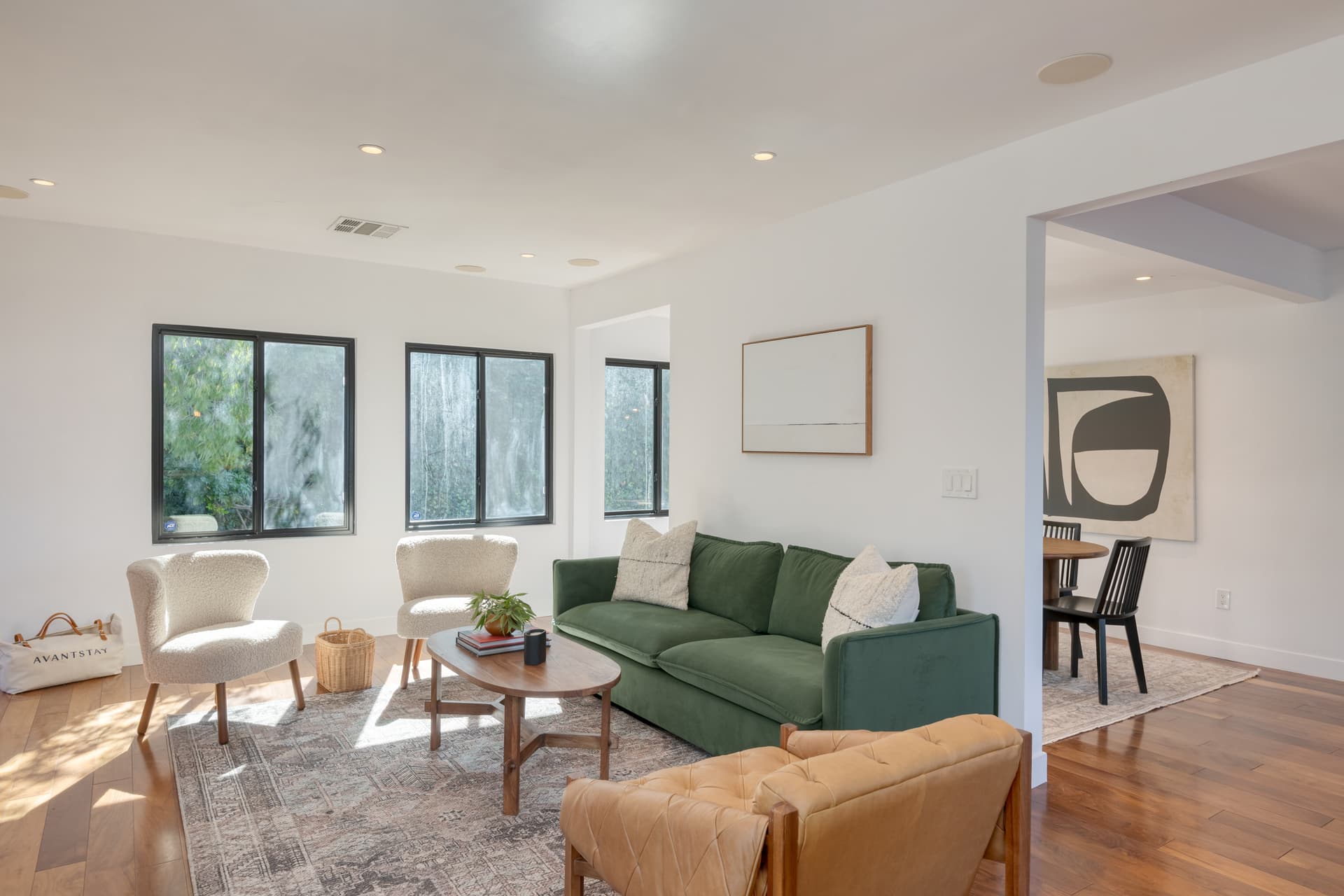 Silver Screen - Image 7