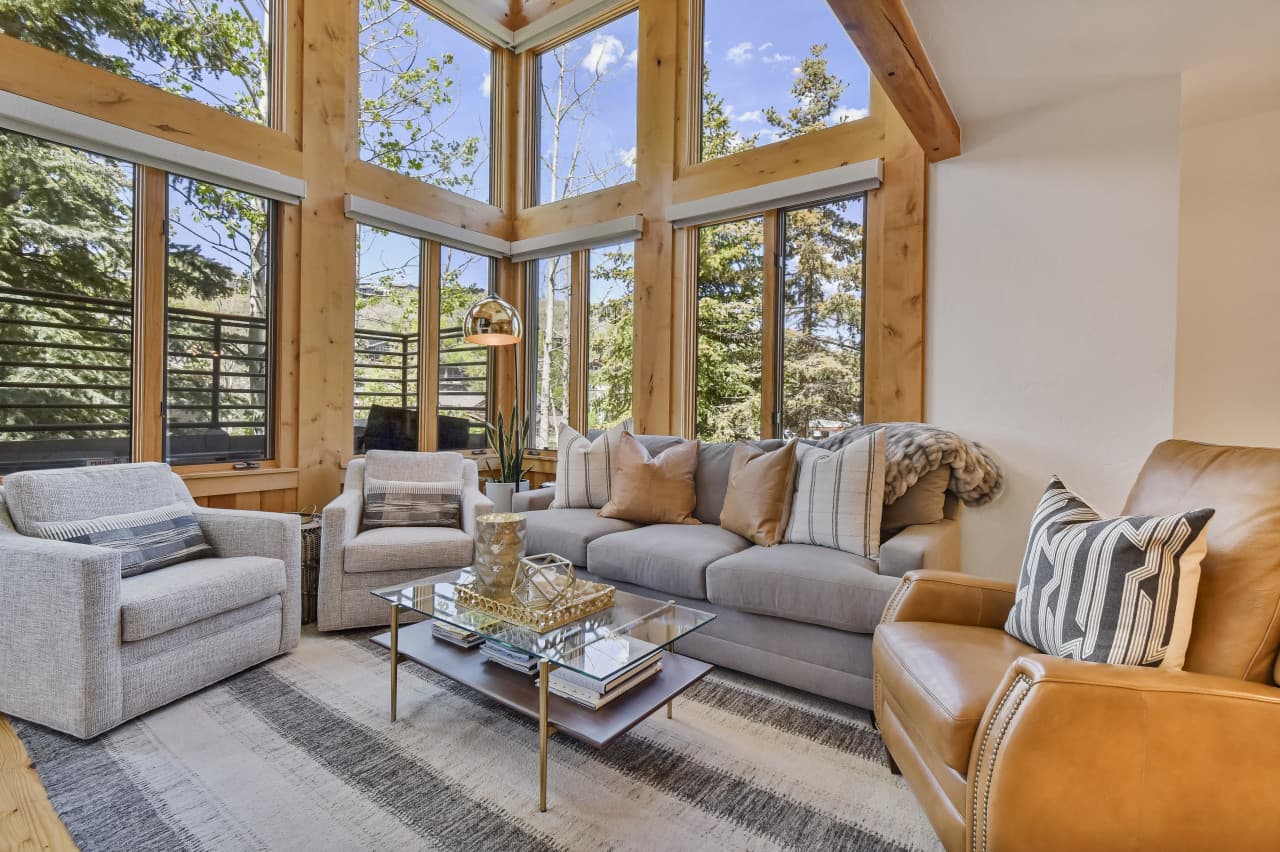 Mountain Crest Home - Image 2