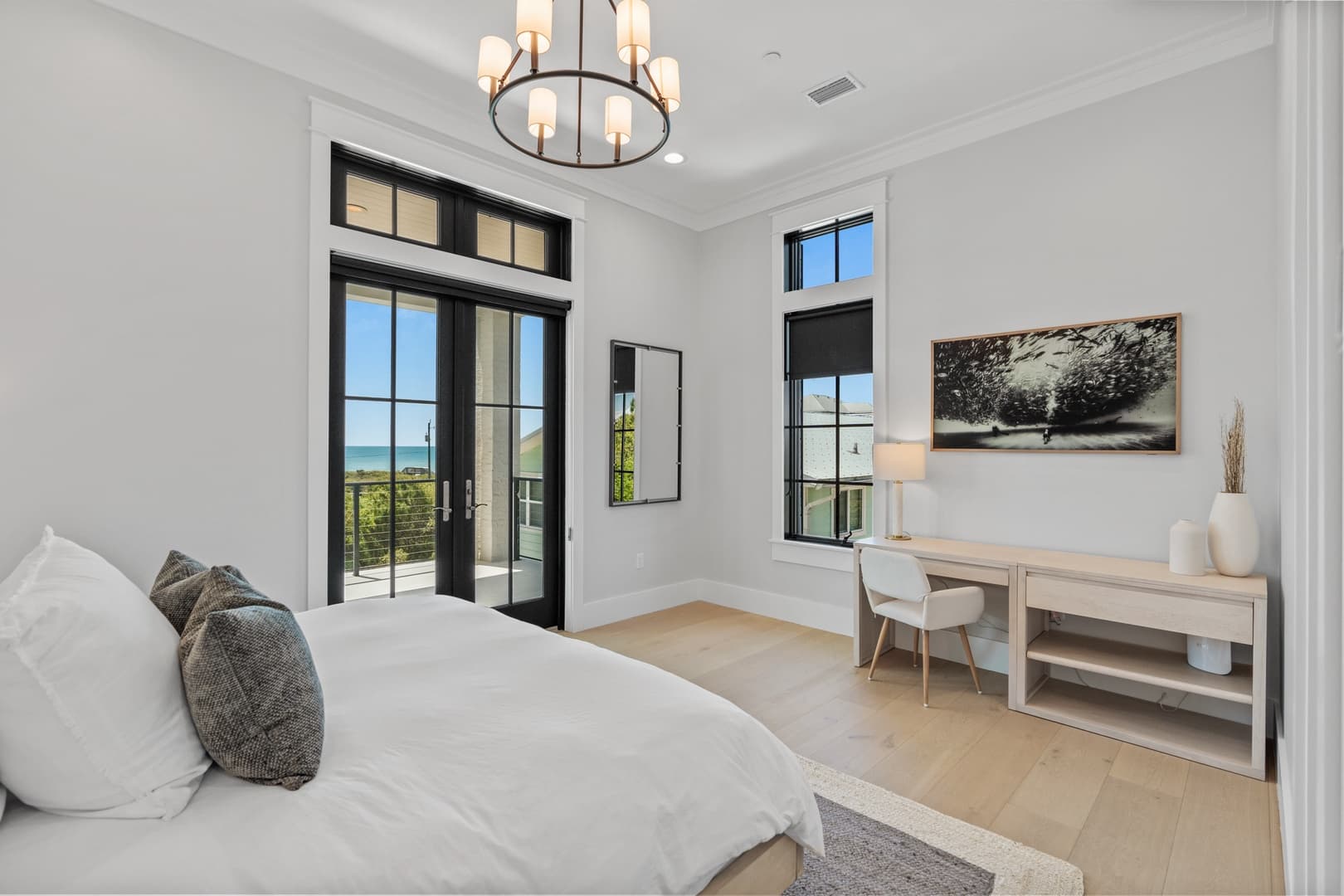 Grand Pearl - Image 56