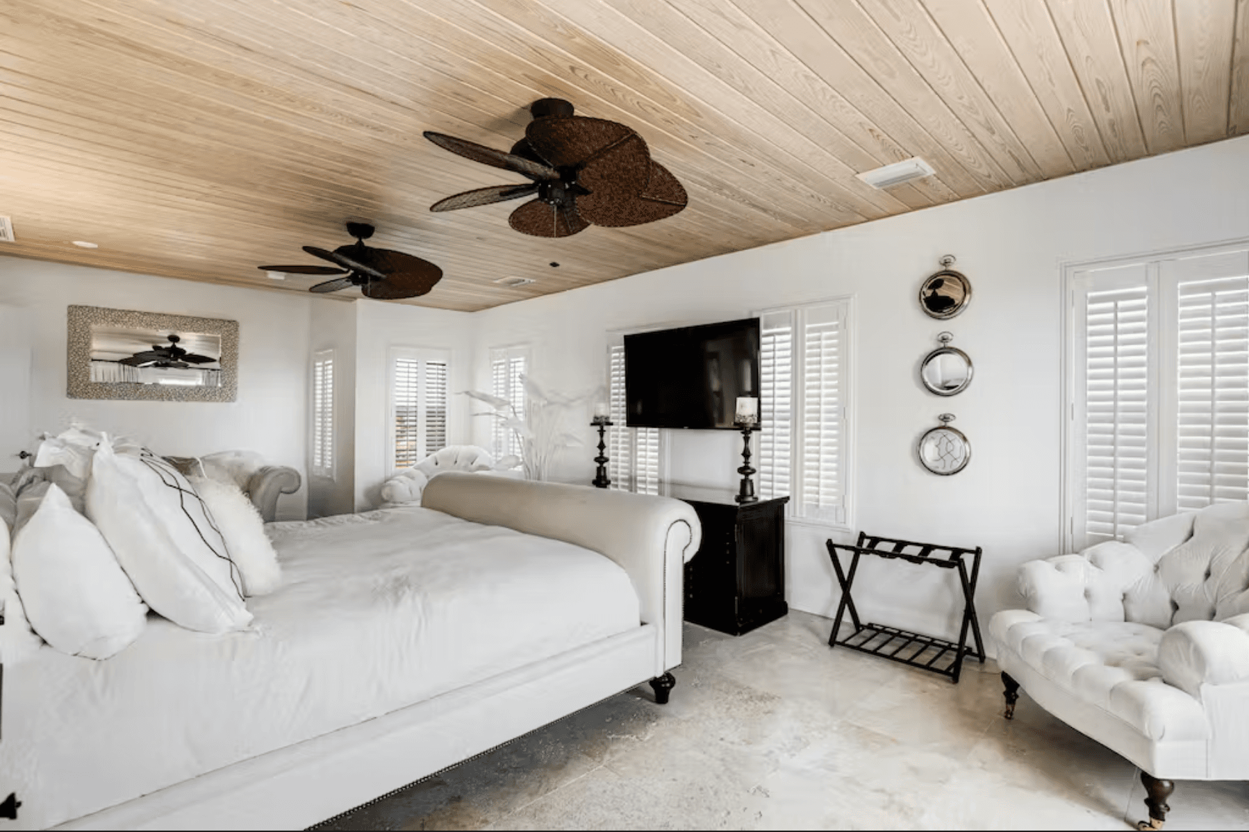 Villa of the Setting Sun - Image 24