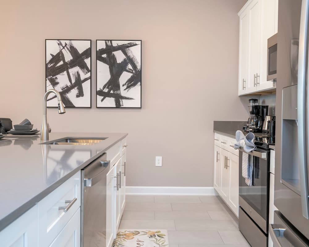 Storey Lake #2560 - Image 9