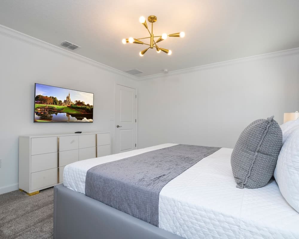 Storey Lake #2560 - Image 25