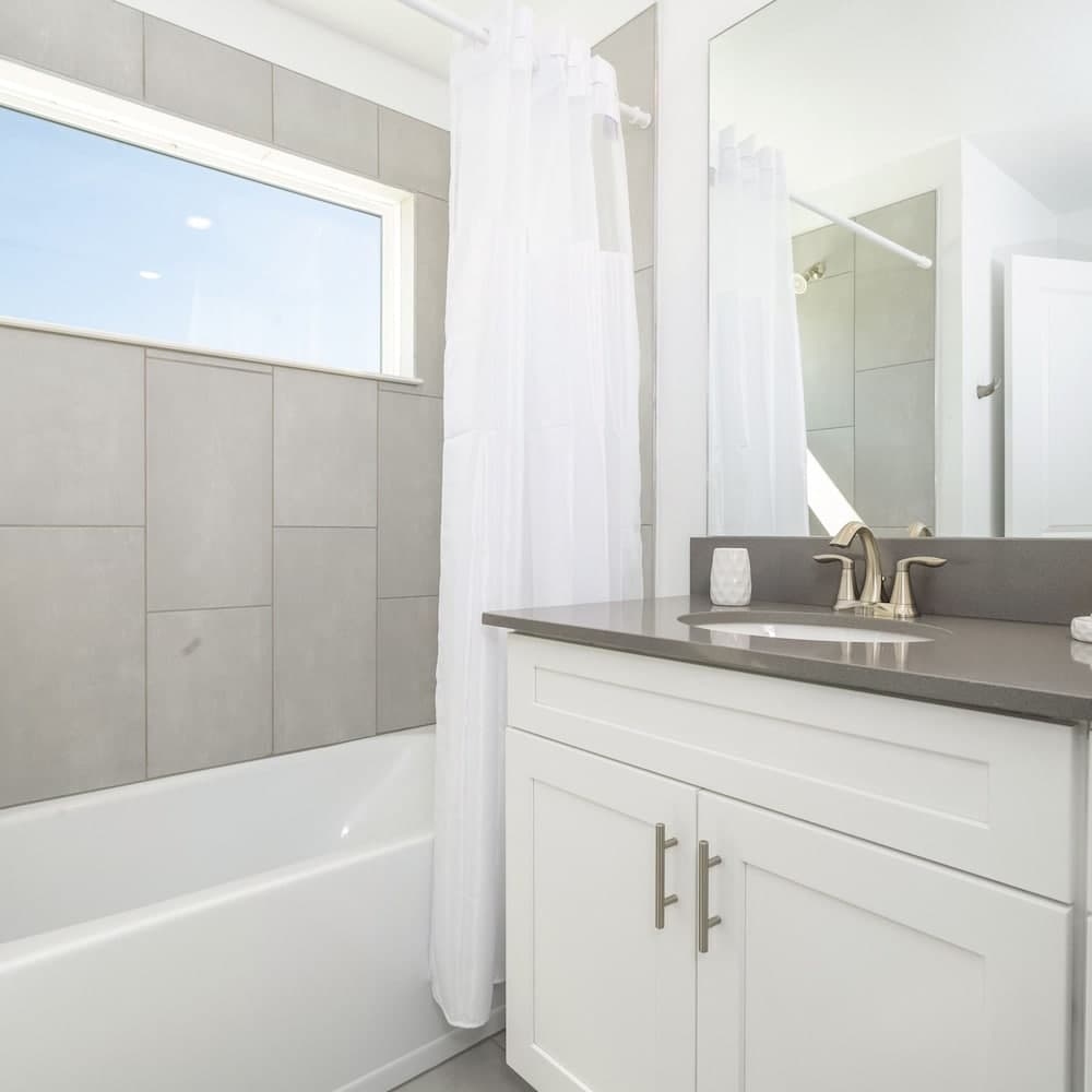 Storey Lake #2560 - Image 26