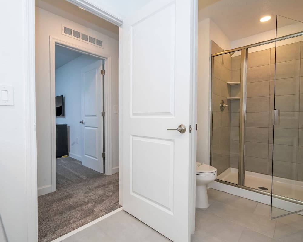 Storey Lake #2560 - Image 35