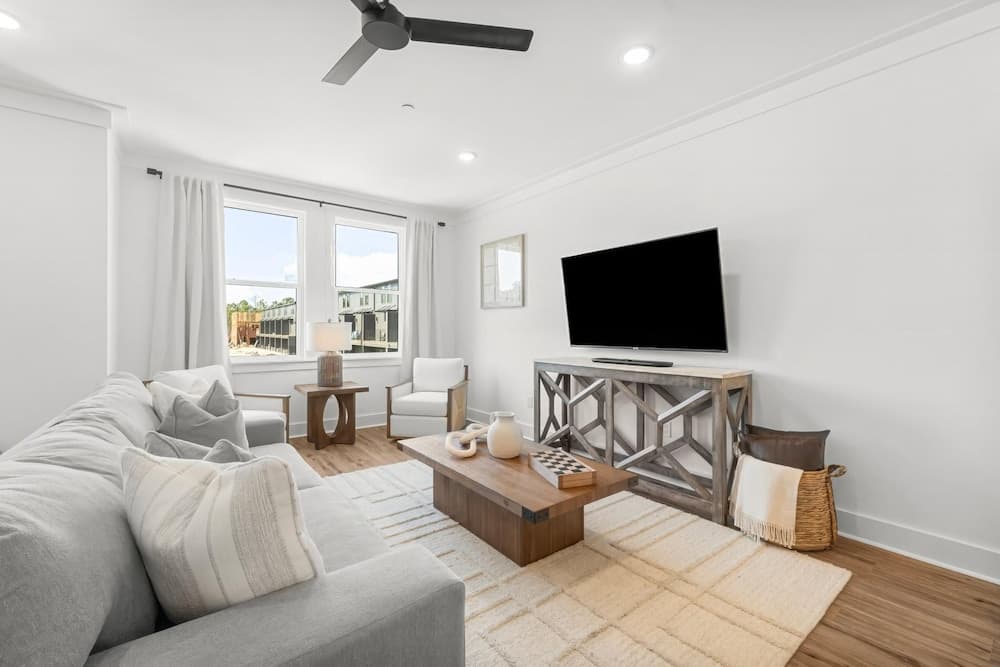 Coastal Allure - Image 4