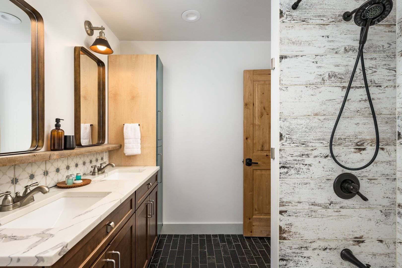 Mountain Manor - Image 50