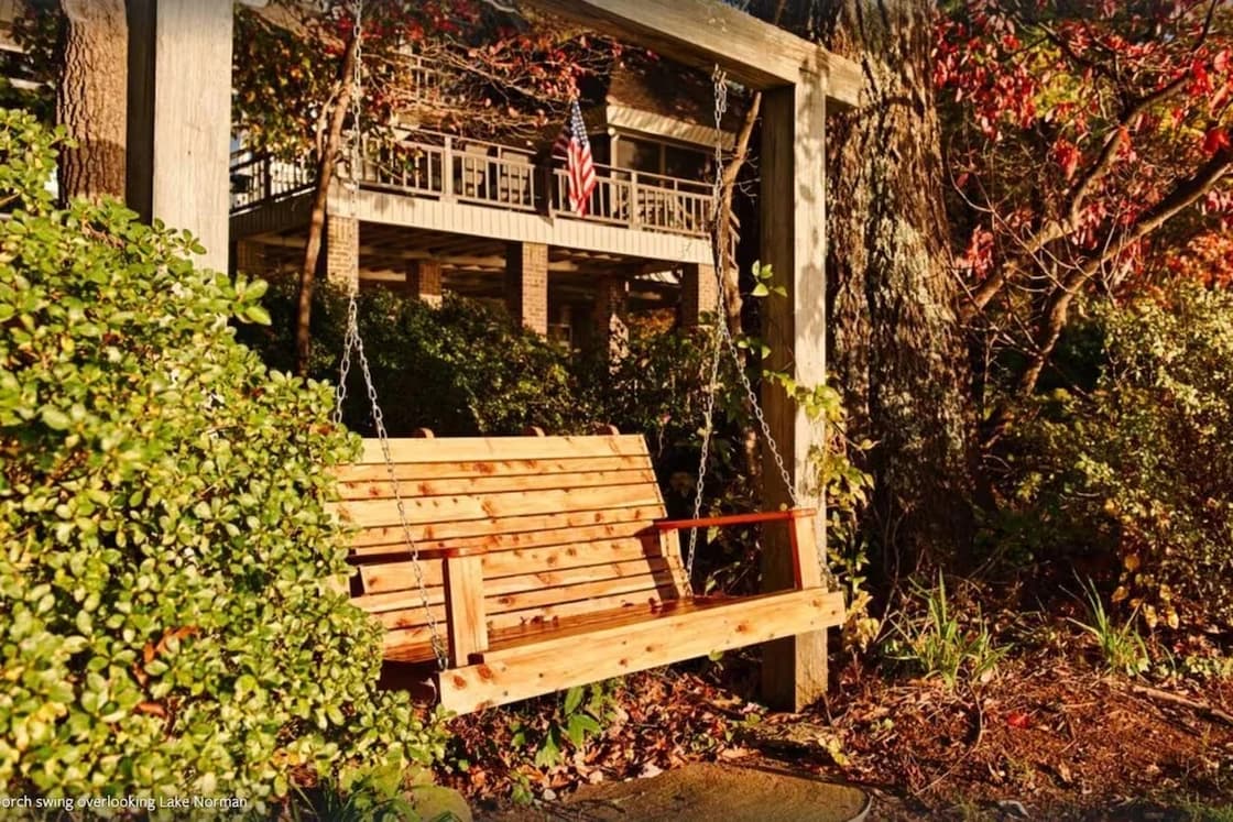 Landover Lodge - Image 41