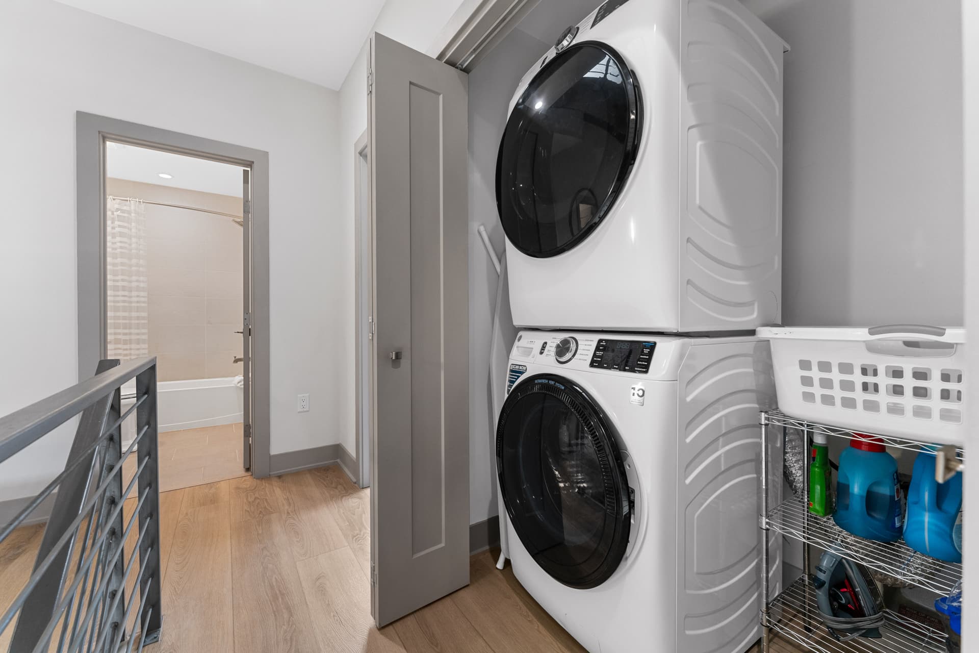 Fourth Street Crossing - Image 17