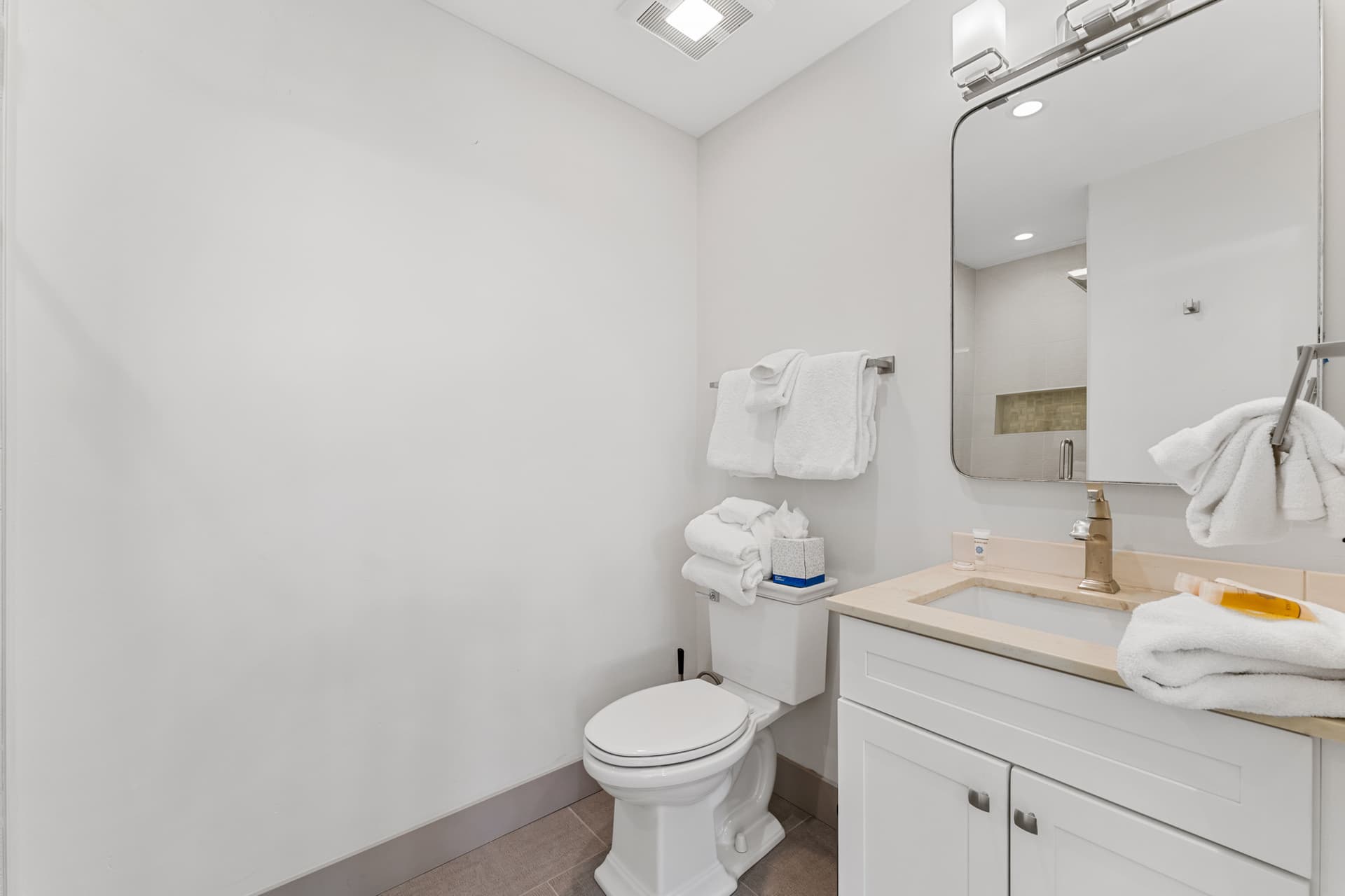 Fourth Street Crossing - Image 18