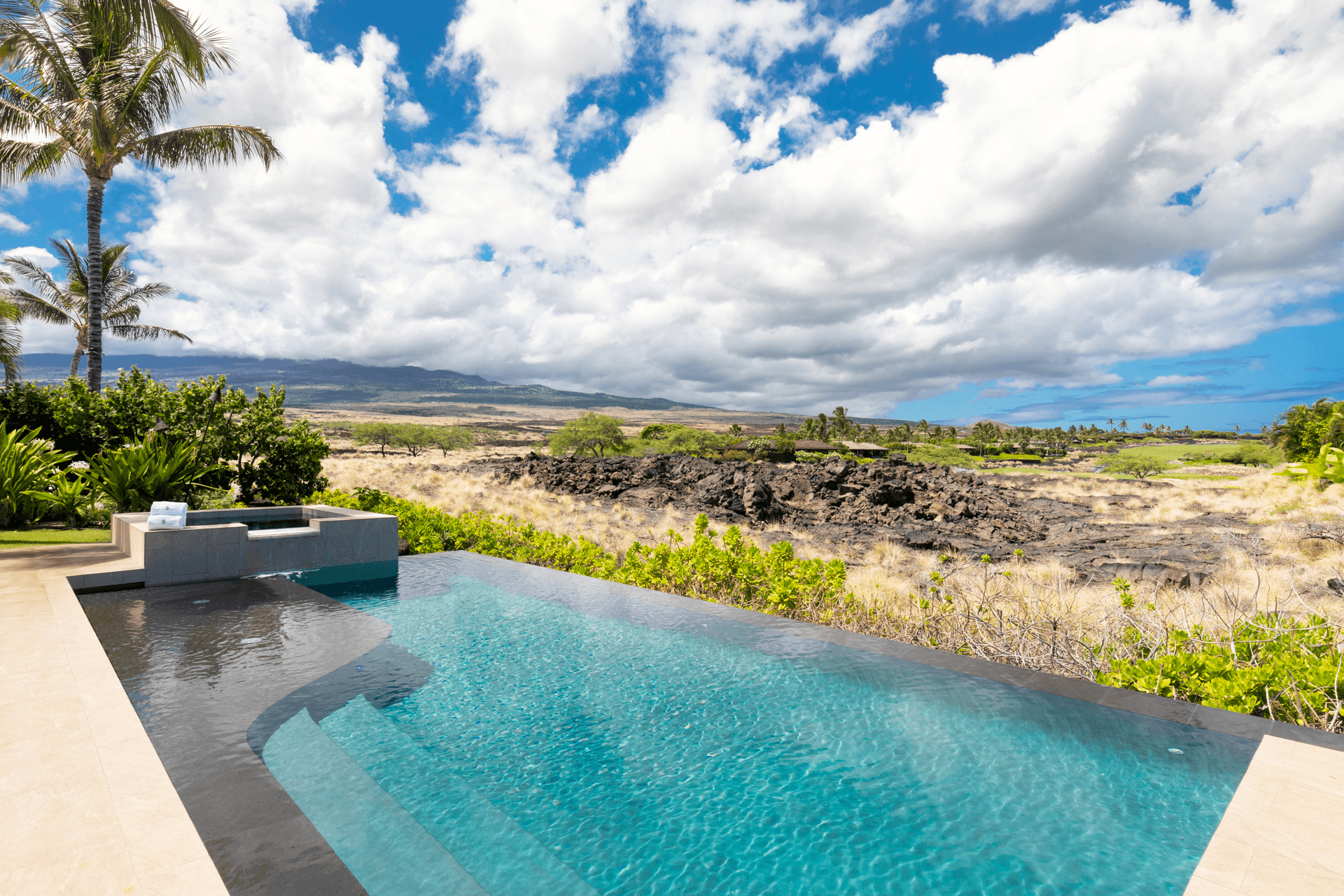 Kulanakauhale #11 - Image 2