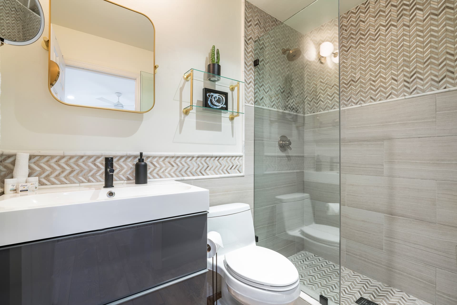 Wanderlust Oasis - Image 27