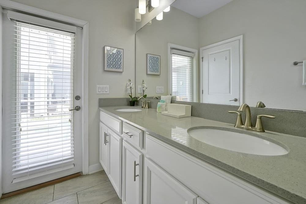 Happily Ever After Haven - Image 31