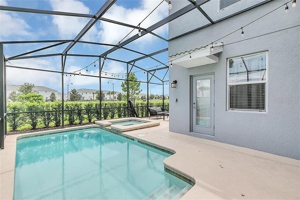 Ever Blue - Image 28