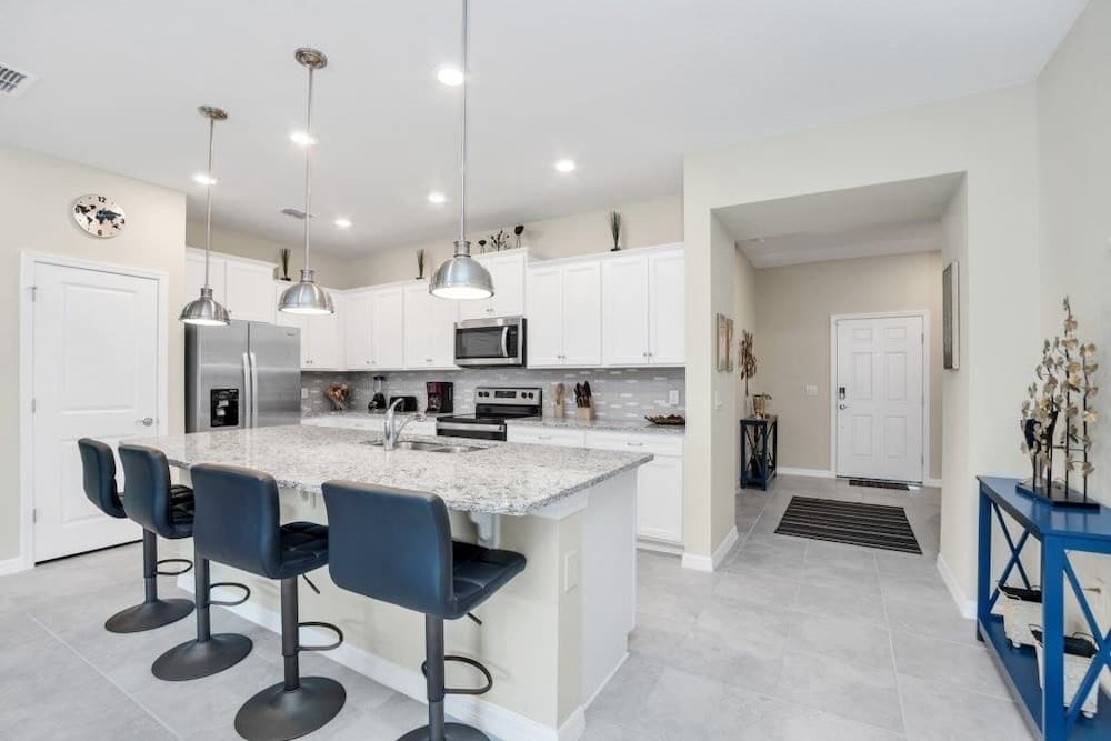 Palmway Four - Image 5