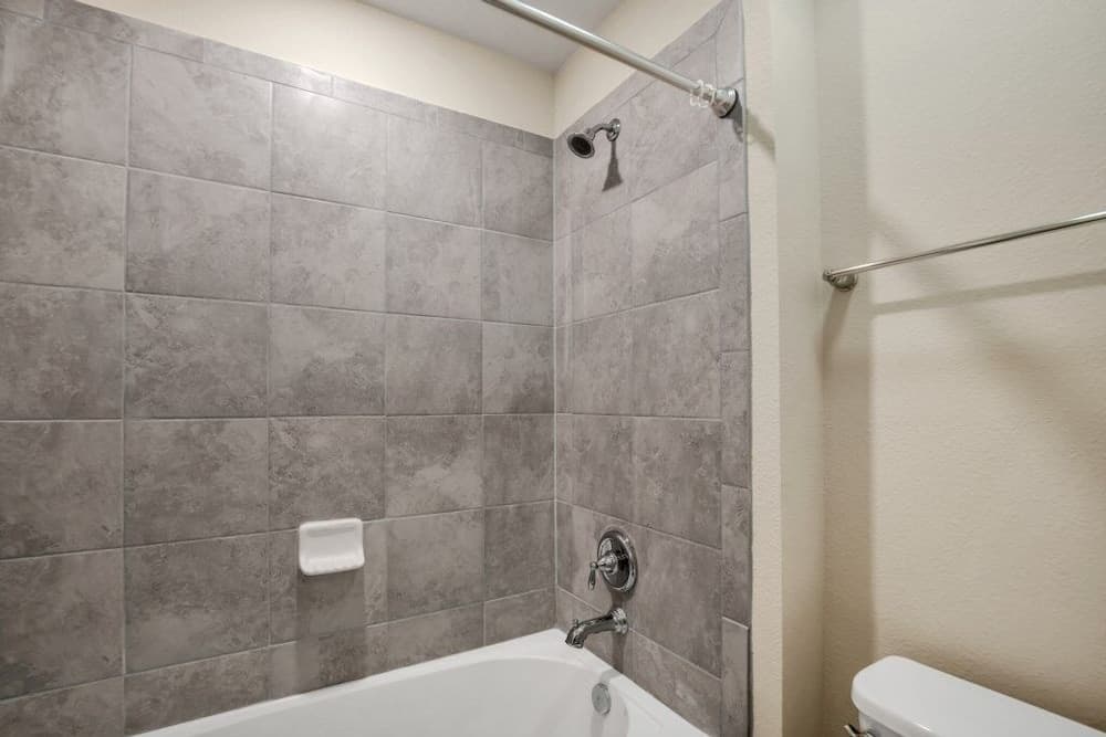 Palmway Four - Image 34