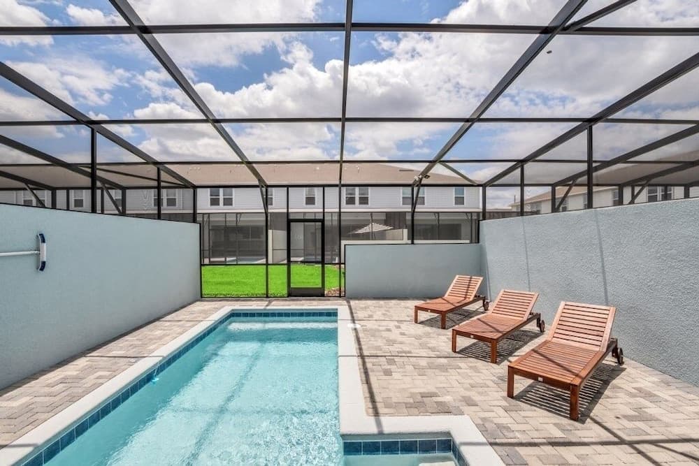 Palmway Four - Image 2