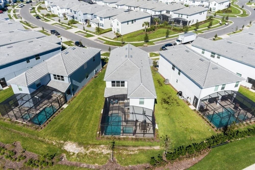 Gentle Luxury - Image 25