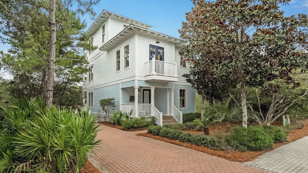 Grayt Tides - Image 1