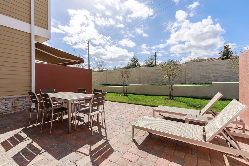 Summerville Townhome #2634 - Image 2