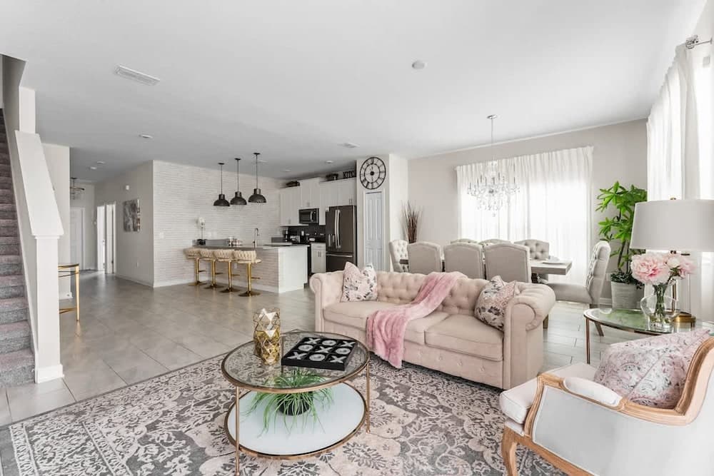 Themed Pixie - Image 2