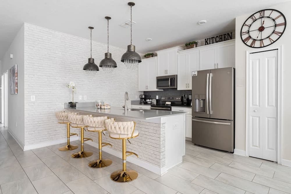 Themed Pixie - Image 5