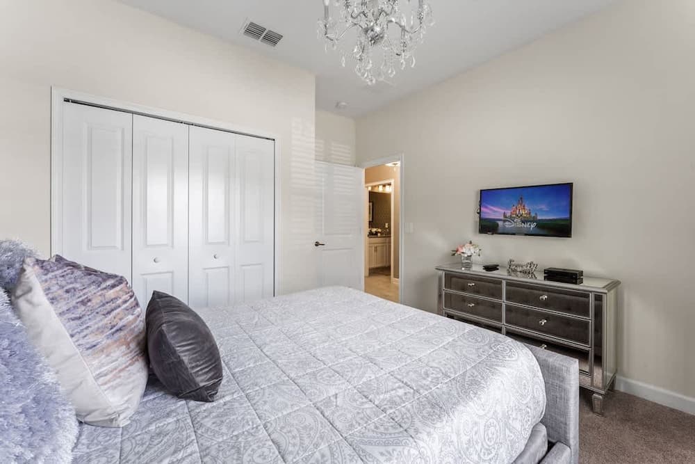 Themed Pixie - Image 13