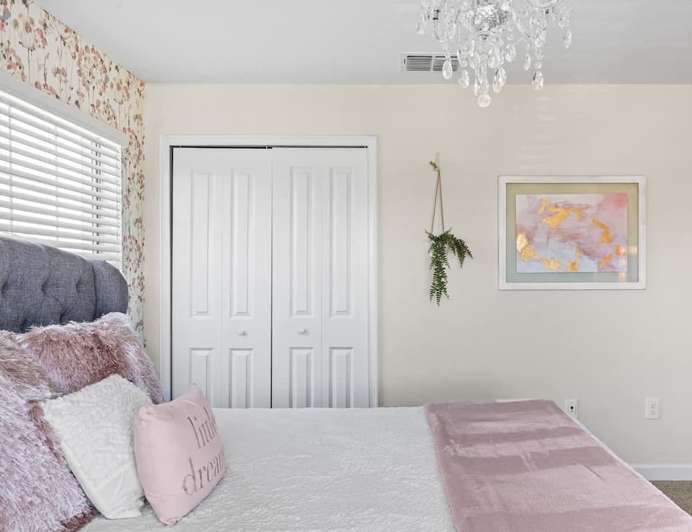 Themed Pixie - Image 26