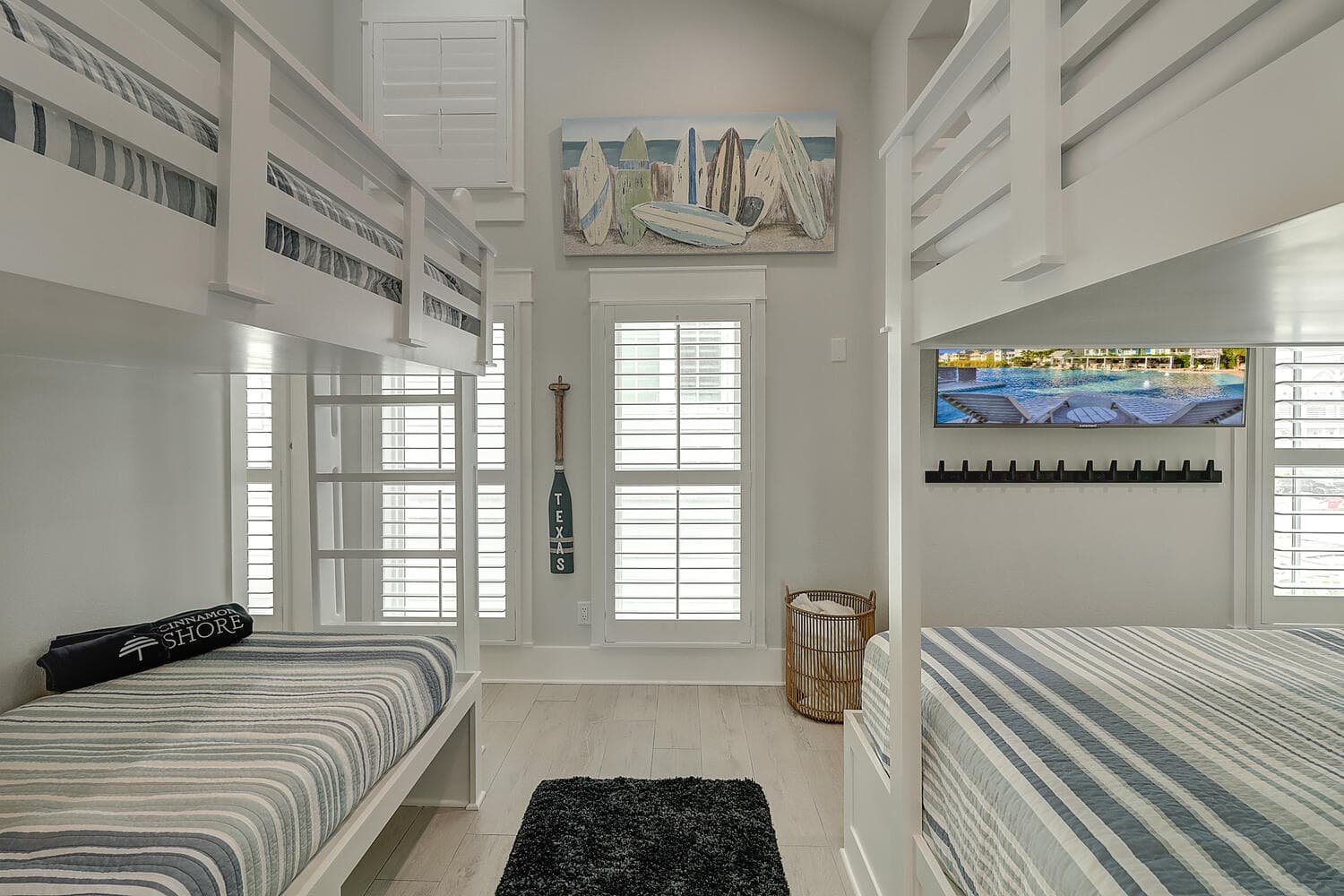 5 O'Clock Four Shore - Image 24