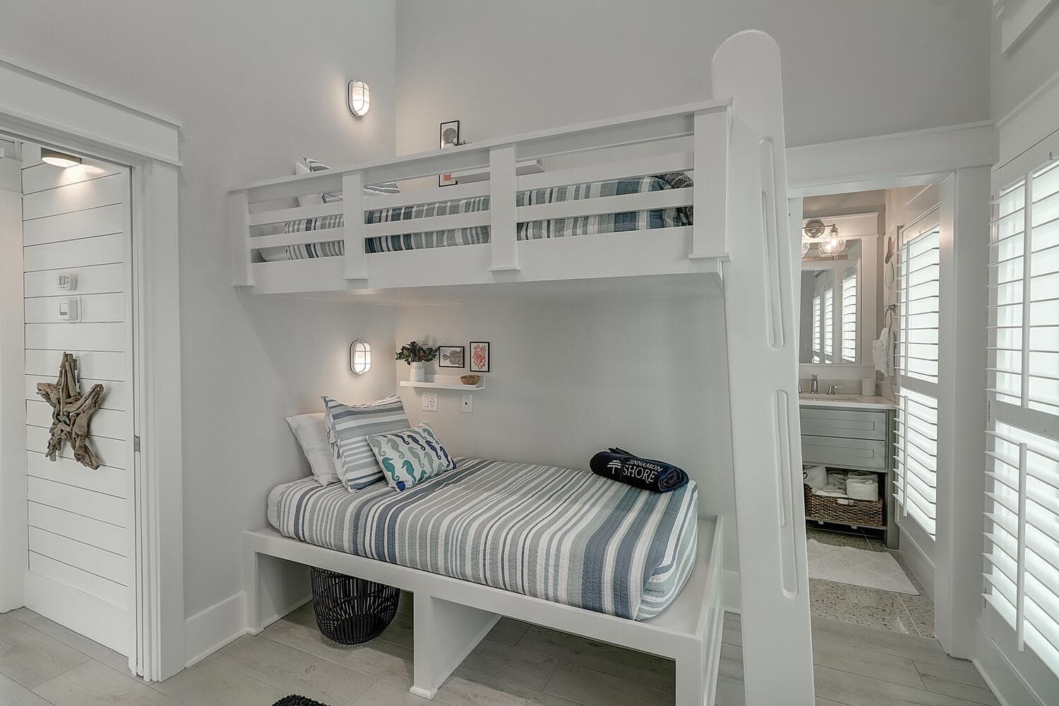 5 O'Clock Four Shore - Image 28