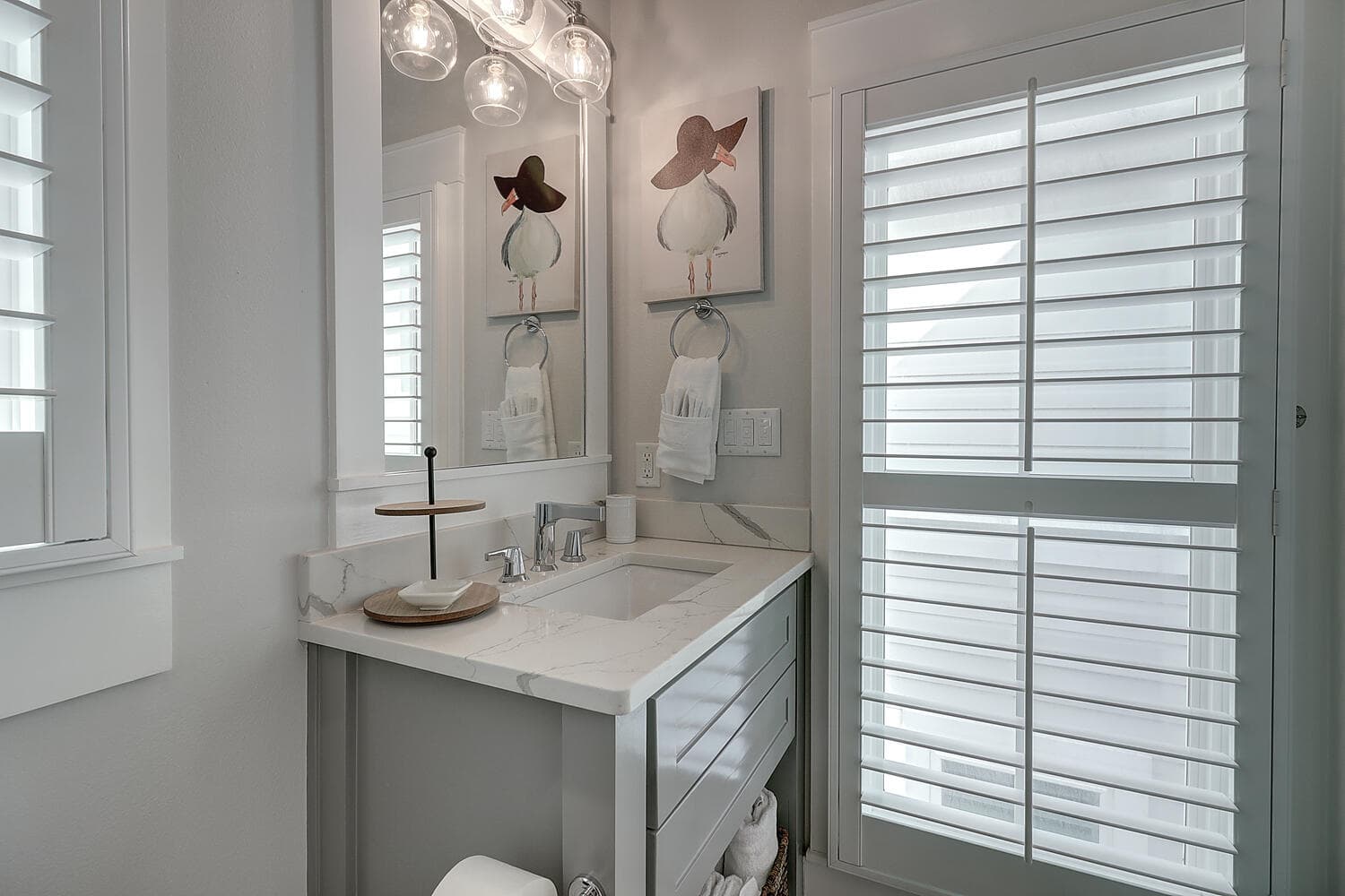 5 O'Clock Four Shore - Image 34