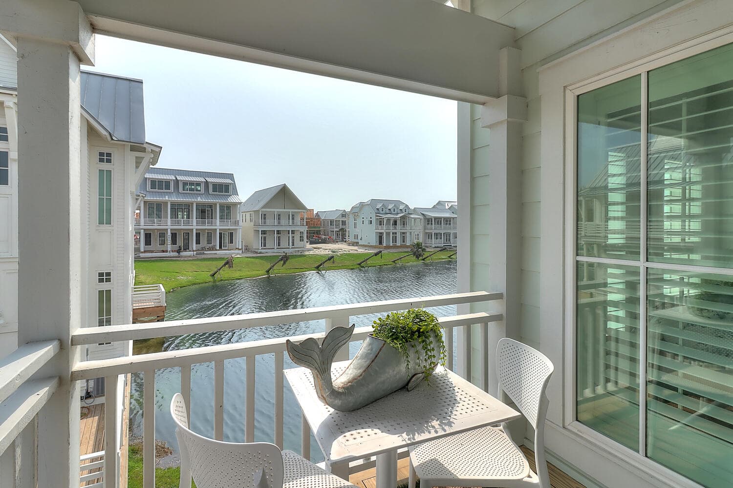 5 O'Clock Four Shore - Image 39