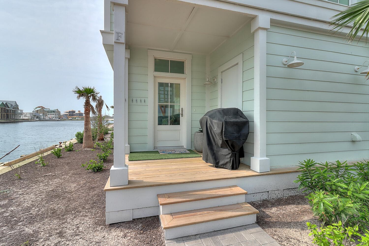 5 O'Clock Four Shore - Image 44