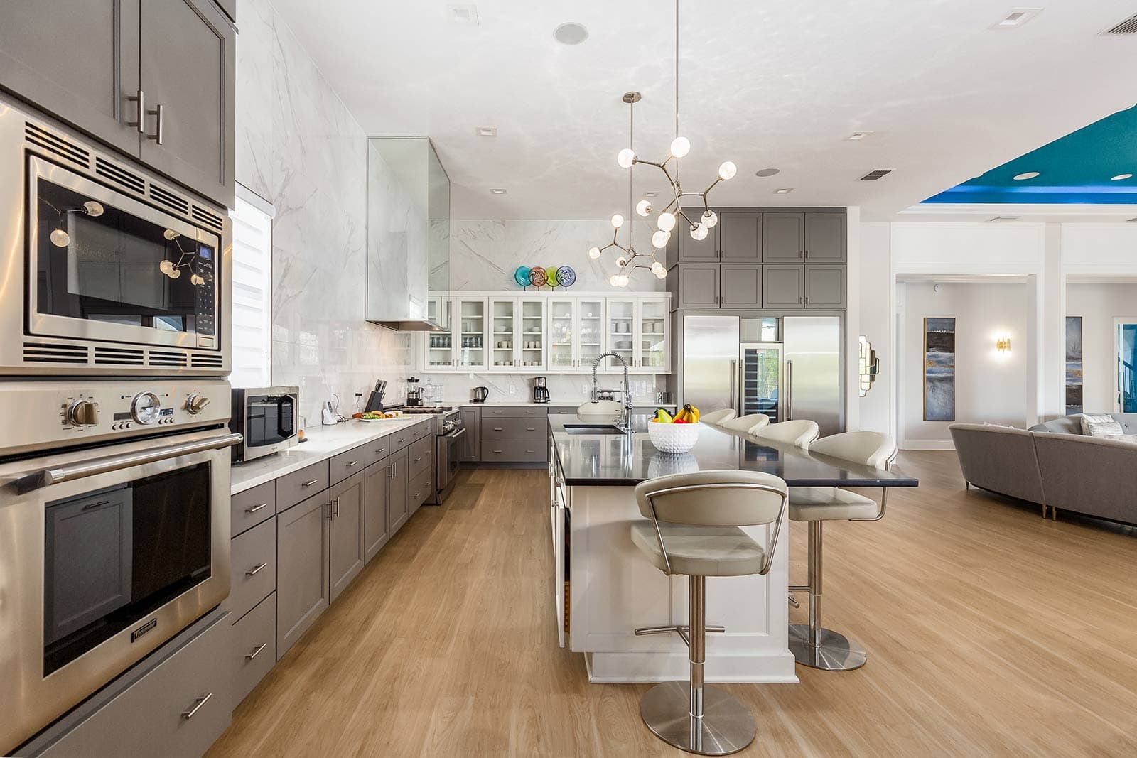 Michael's Manor - Image 4