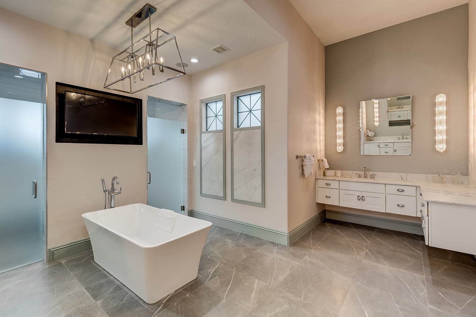 Michael's Manor - Image 12