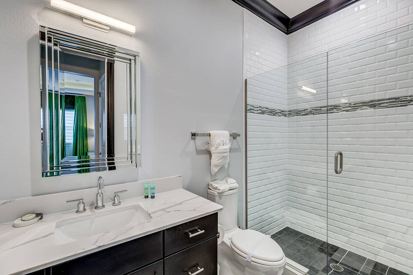 Michael's Manor - Image 34