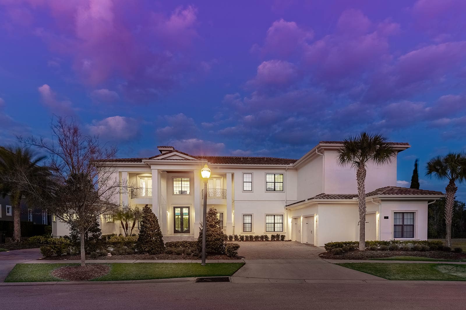 Michael's Manor - Image 37