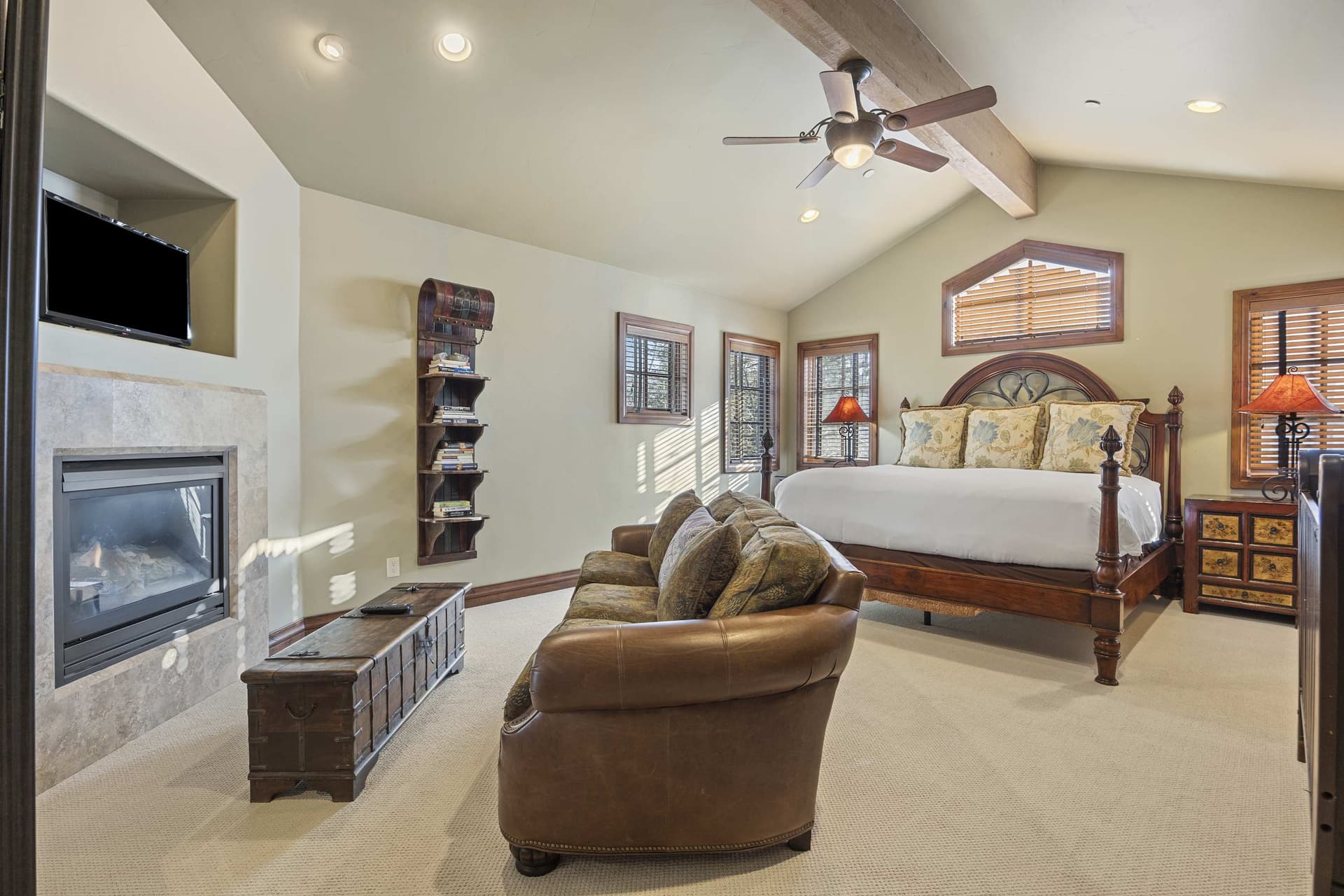 Luxury Mountain Retreat - Image 17