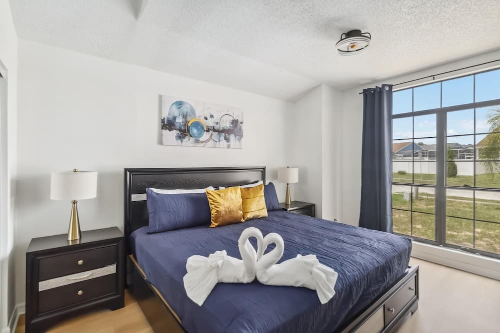 Downing Pool House - Image 11