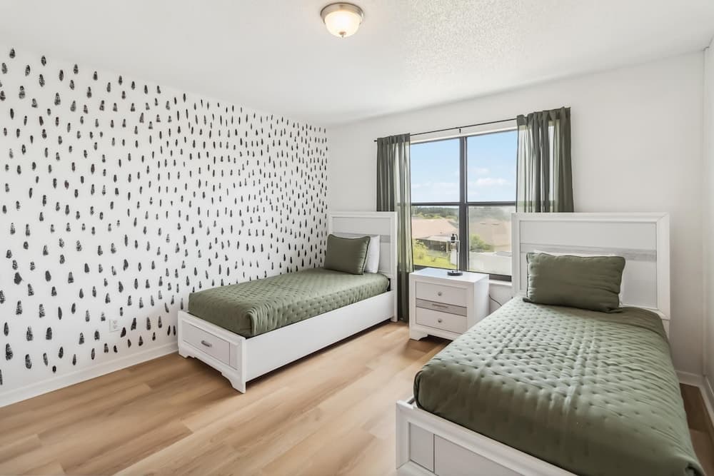 Downing Pool House - Image 14