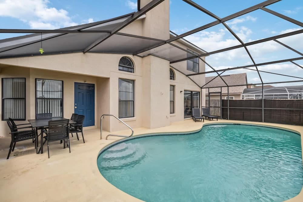 Downing Pool House - Image 3