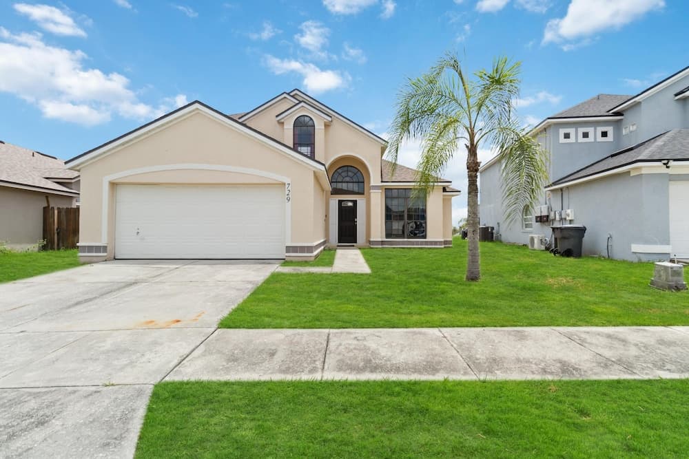 Downing Pool House - Image 23