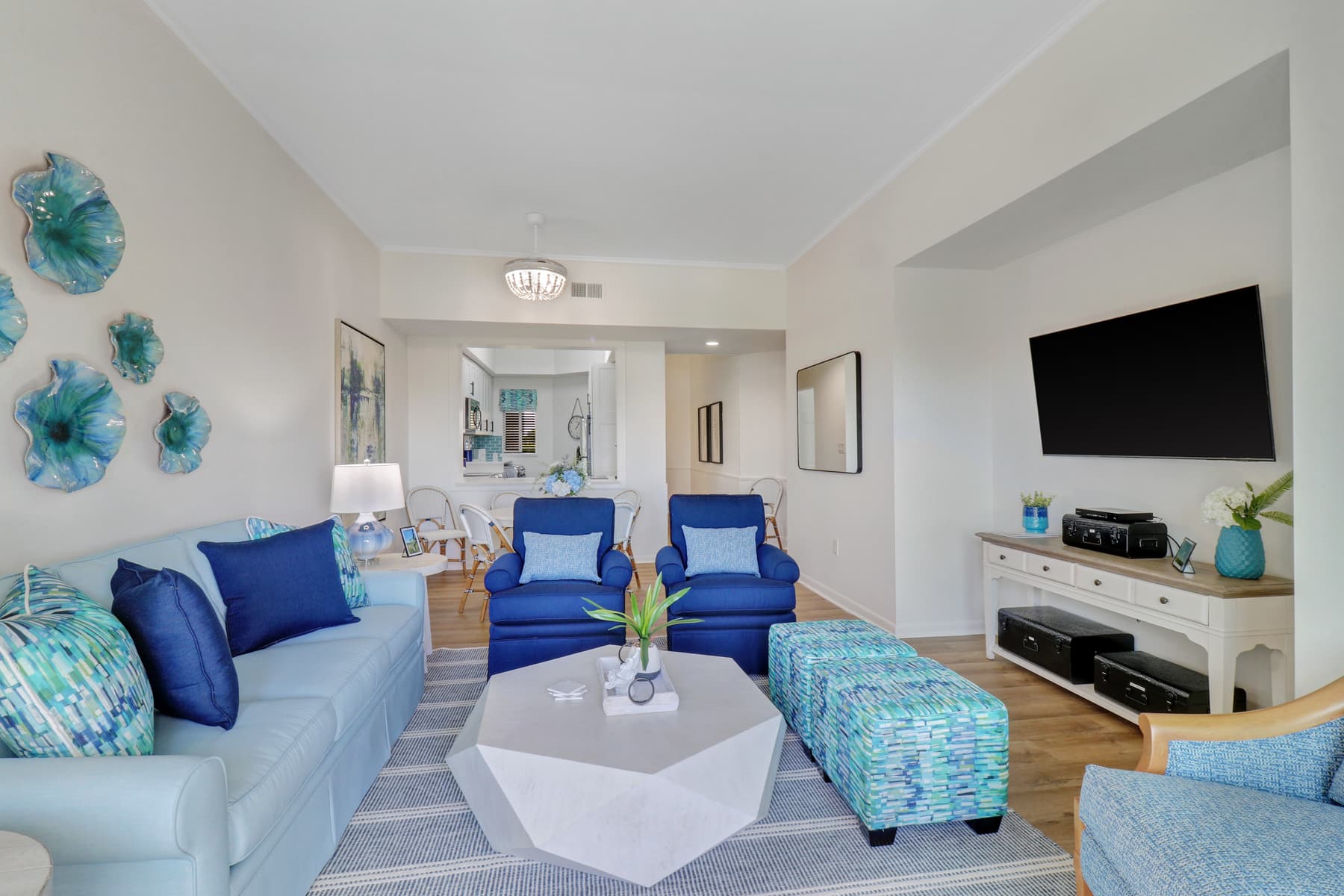 Shorewood Place #533 - Image 4