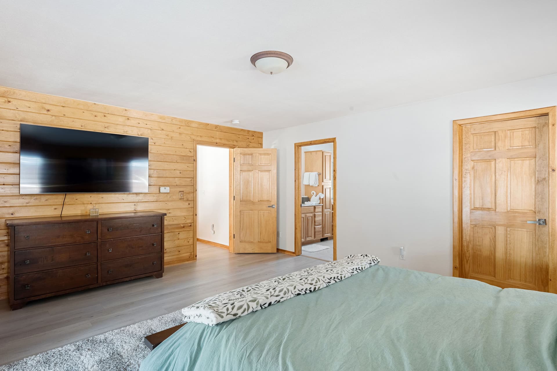 Evergreen Pines - Image 28