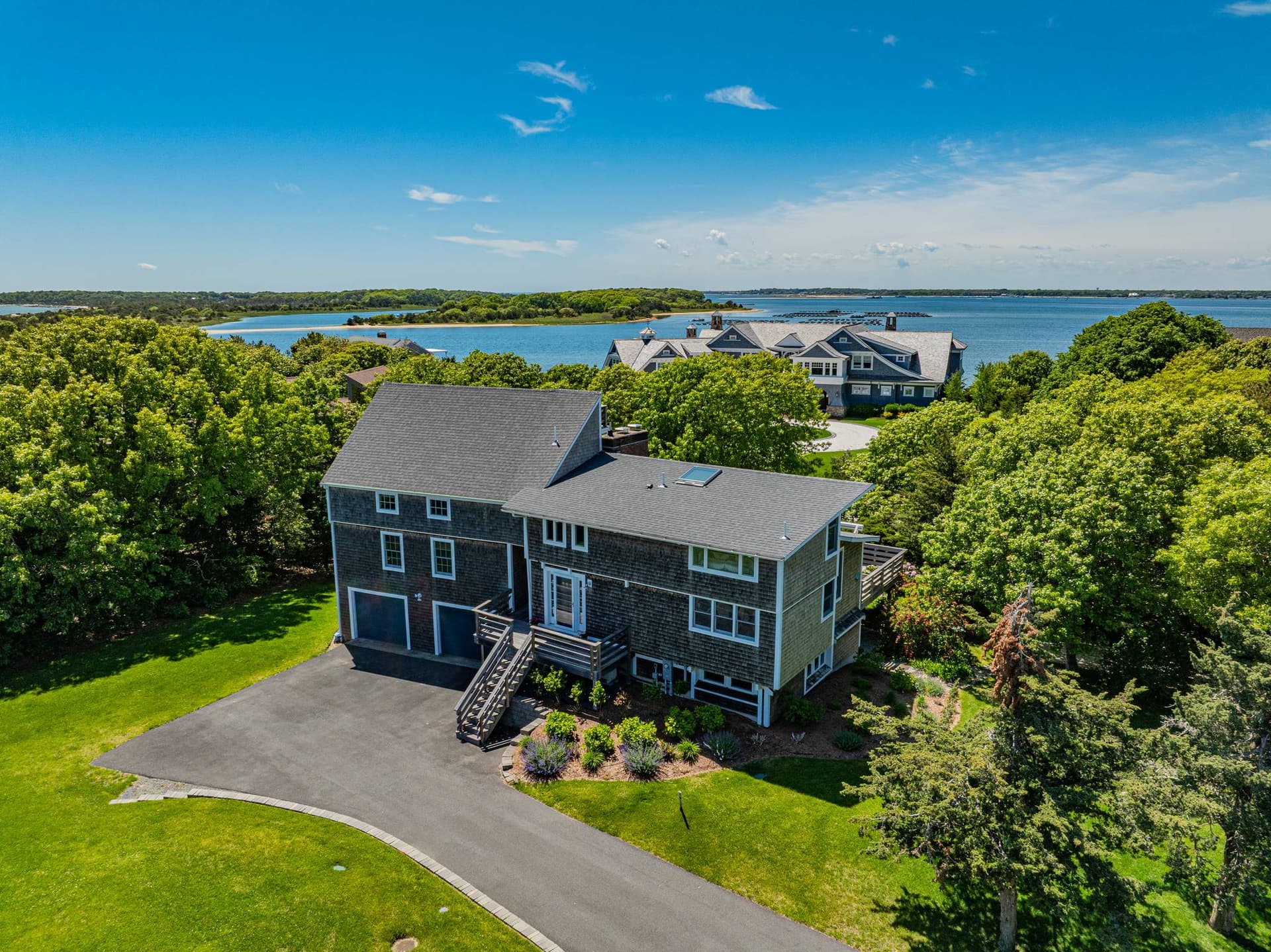 Great Island on the Sound - Image 1