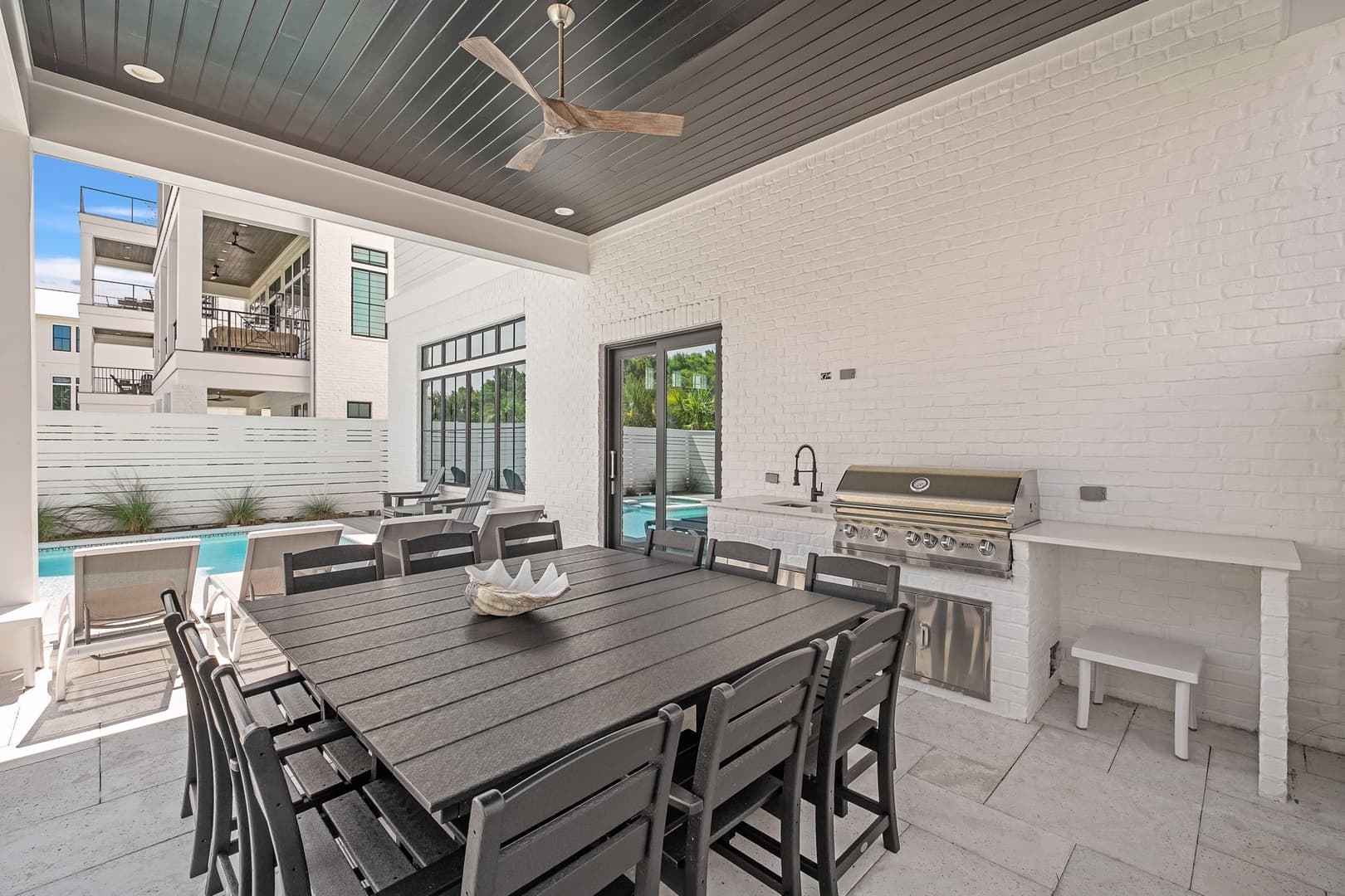 Oz by The Sea - Image 55