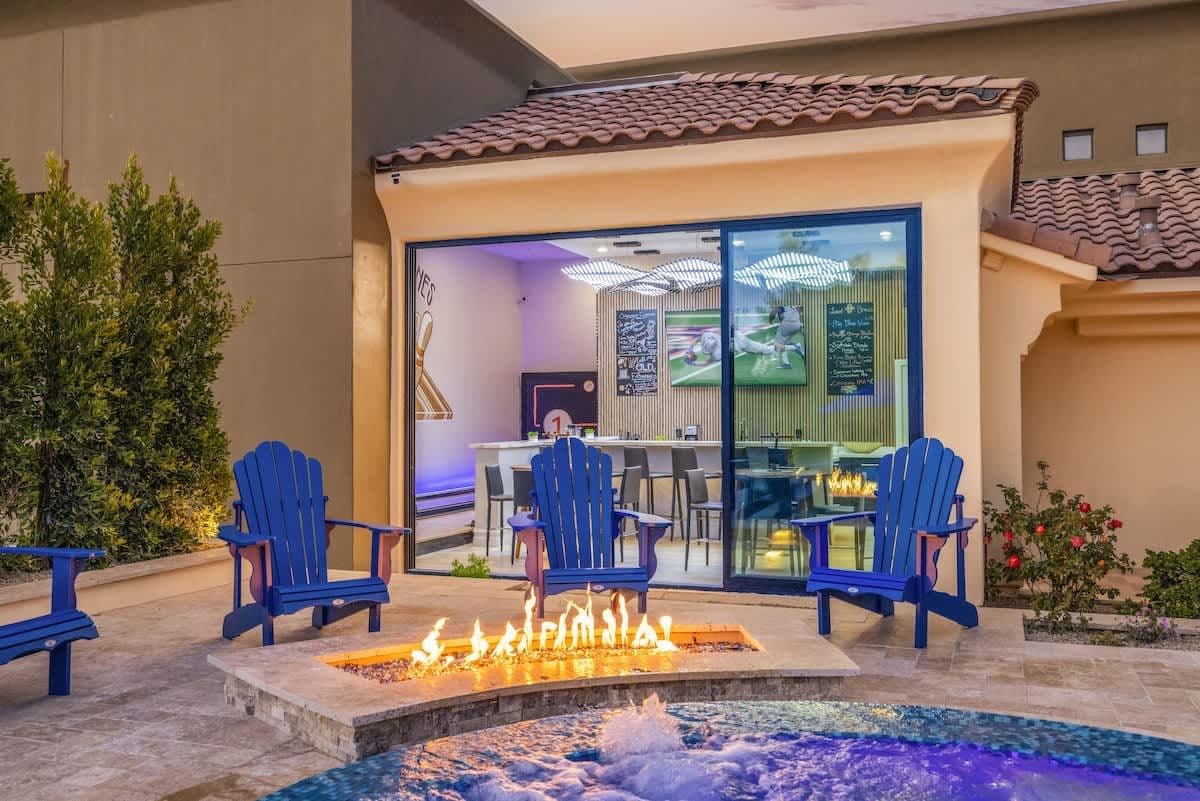 Estate on Shea - Image 60