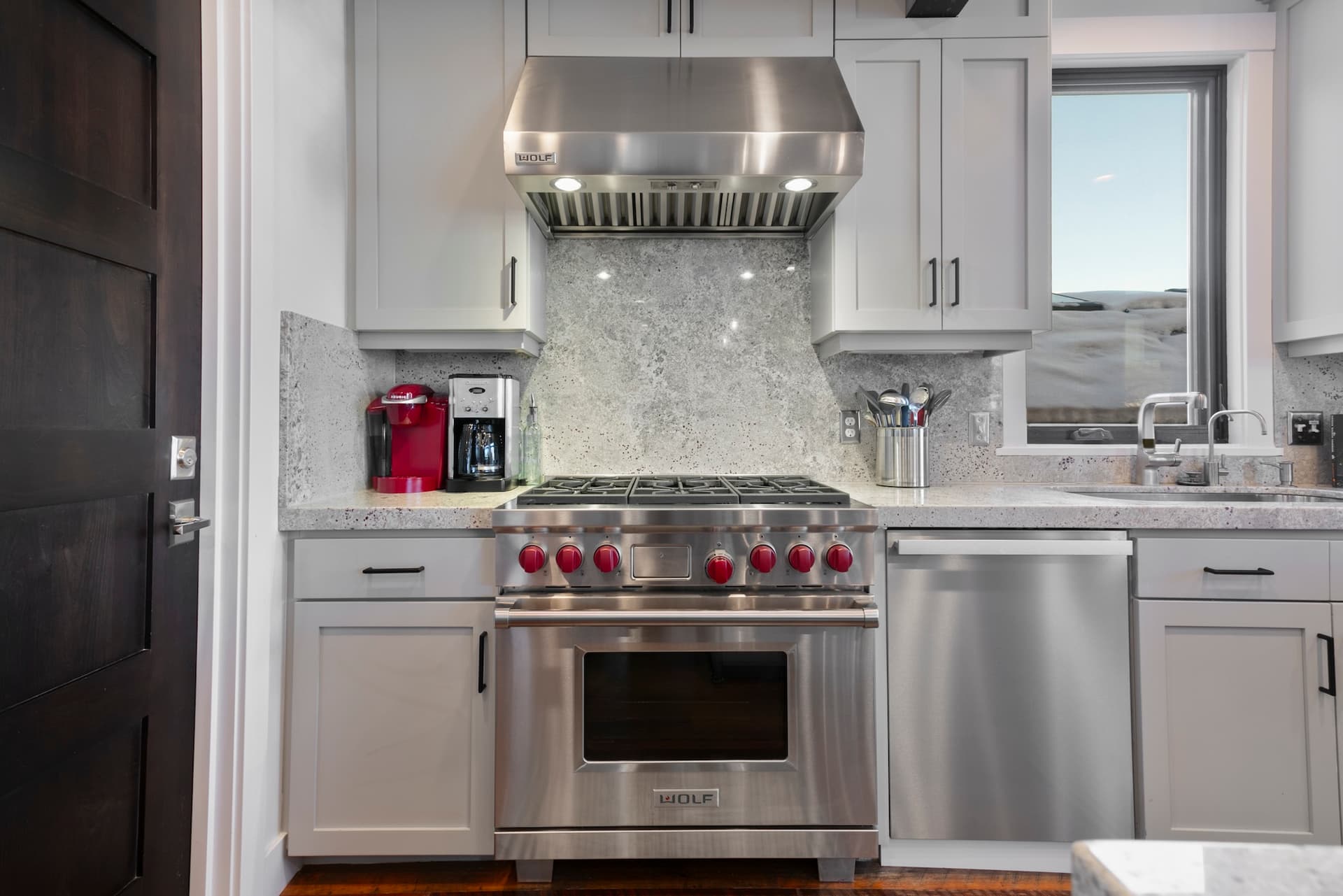 Empire Villa - Image 9