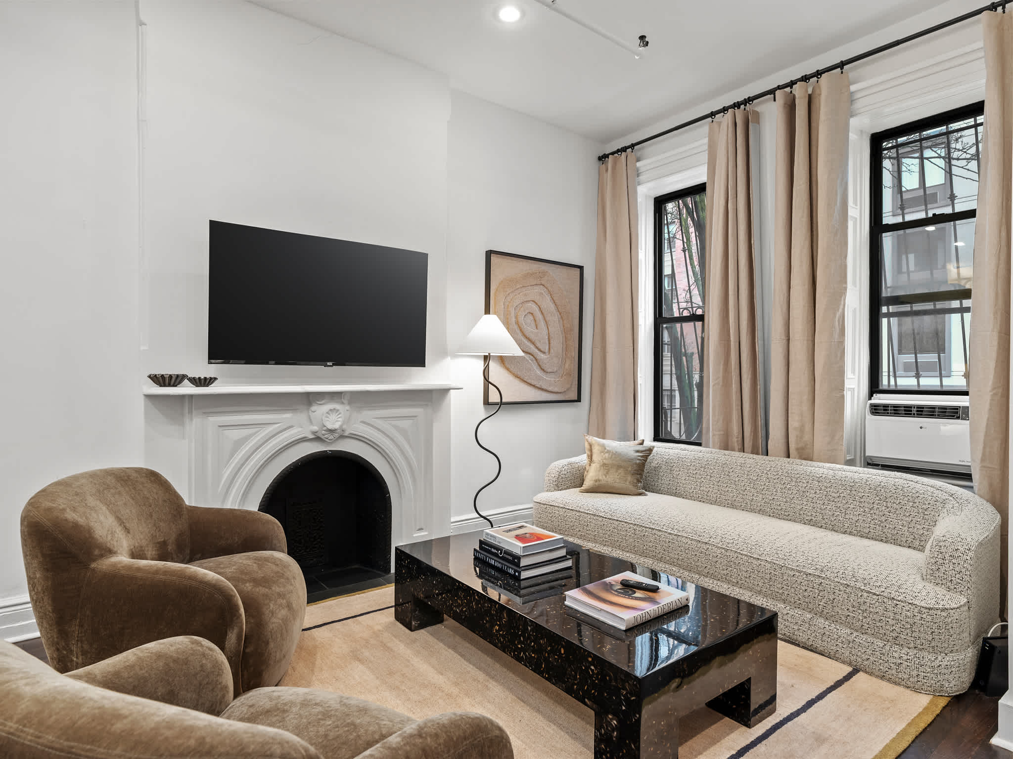 Langston Harlem - Image 1